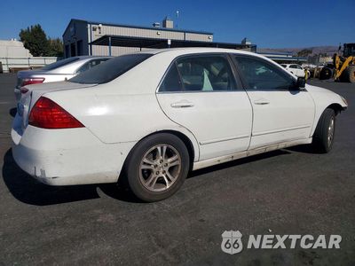 Trzecie zdjęcie samochodu z tyłu: 2006 HONDA ACCORD SE VIN:1HGCM56326A024109 - miniatura