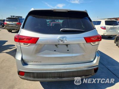 Zdjęcie 6 z 13 samochodu: 2018 TOYOTA HIGHLANDER LE VIN:5TDZZRFH8JS241222 - miniatura