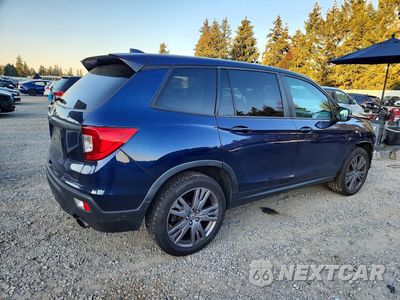 Trzecie zdjęcie samochodu z tyłu: 2019 HONDA PASSPORT EXL VIN:5FNYF7H51KB011278 - miniatura