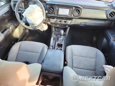 Zdjęcie 8 z 13 samochodu: 2019 TOYOTA TACOMA DOUBLE CAB VIN:5TFAX5GN5KX161629 - miniatura