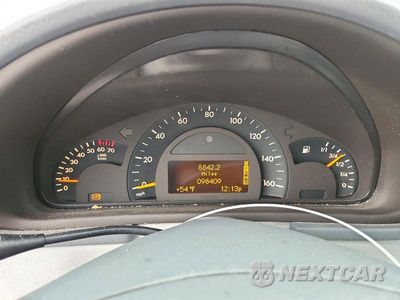 Zdjęcie 9 z 12 samochodu: 2004 MERCEDES-BENZ C 240 VIN:WDBRF61J54E016380 - miniatura