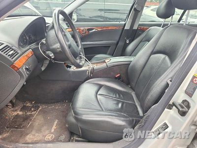 Zdjęcie 7 z 12 samochodu: 2005 MERCEDES-BENZ E 320 CDI VIN:WDBUF26J15A545572 - miniatura