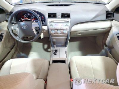 Zdjęcie 8 z 12 samochodu: 2007 TOYOTA CAMRY LE VIN:4T1BE46KX7U724304 - miniatura