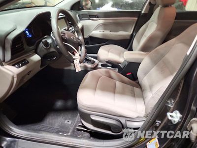 Zdjęcie 7 z 13 samochodu: 2020 HYUNDAI ELANTRA VALUE EDITION VIN:5NPD84LF4LH623856 - miniatura