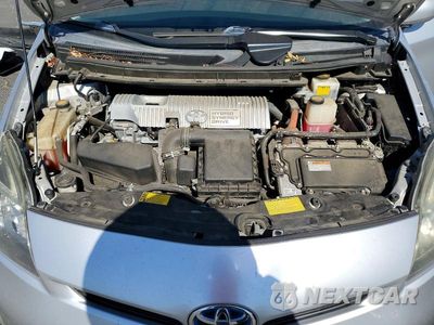 Zdjęcie 11 z 13 samochodu: 2014 TOYOTA PRIUS FIVE VIN:JTDKN3DU4E0356810 - miniatura