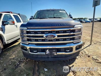Piąte zdjęcie samochodu w środku: 2023 FORD F350 SUPER DUTY VIN:1FT8X3BT7PEC49352 - miniatura
