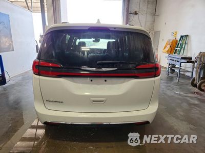 Zdjęcie 6 z 13 samochodu: 2022 CHRYSLER PACIFICA TOURING L VIN:2C4RC1BGXNR233962 - miniatura