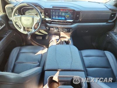 Zdjęcie 8 z 12 samochodu: 2024 CHEVROLET SILVERADO K1500 RST VIN:2GCUDEED6R1164501 - miniatura