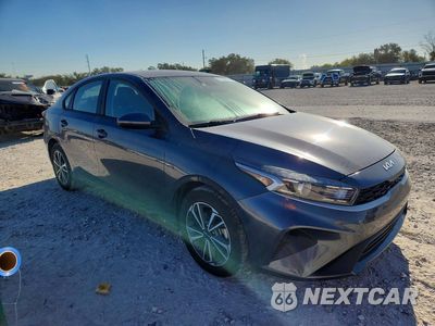 Czwarte zdjęcie samochodu z boku: 2023 KIA FORTE LXS VIN:3KPF24AD6PE527846 - miniatura
