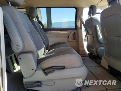Zdjęcie 11 z 13 samochodu: 2012 VOLKSWAGEN ROUTAN S VIN:2C4RVAAG9CR182107 - miniatura