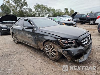 Czwarte zdjęcie samochodu z boku: 2016 MERCEDES-BENZ C 300 4MATIC VIN:WDDWF4KB6GR160328 - miniatura