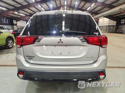 Zdjęcie 6 z 13 samochodu: 2018 MITSUBISHI OUTLANDER SE VIN:JA4AZ3A34JZ026774 - miniatura