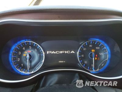 Zdjęcie 9 z 13 samochodu: 2017 CHRYSLER PACIFICA LIMITED VIN:2C4RC1GG5HR653156 - miniatura