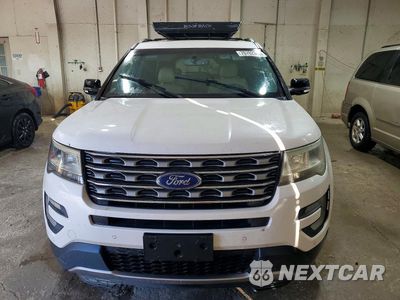 Piąte zdjęcie samochodu w środku: 2017 FORD EXPLORER XLT VIN:1FM5K8D8XHGA70618 - miniatura