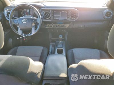 Zdjęcie 8 z 12 samochodu: 2023 TOYOTA TACOMA TRD SPORT VIN:3TMCZ5AN0PM632787 - miniatura