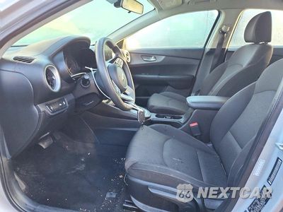 Zdjęcie 7 z 12 samochodu: 2020 KIA FORTE LXS VIN:3KPF24AD5LE204964 - miniatura