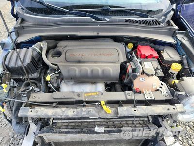 Zdjęcie 12 z 14 samochodu: 2018 JEEP RENEGADE SPORT VIN:ZACCJBAB4JPJ56881 - miniatura