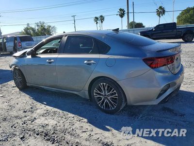Drugie zdjęcie samochodu z przodu: 2024 KIA FORTE GT LINE VIN:3KPF54AD0RE810494 - miniatura