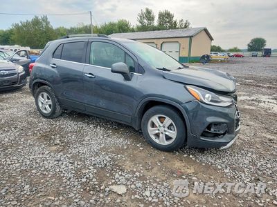 Czwarte zdjęcie samochodu z boku: 2018 CHEVROLET TRAX VIN:KL7CJLSB1JB720338 - miniatura