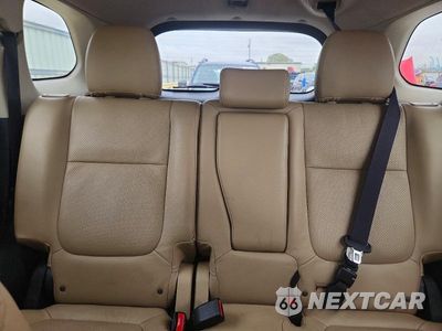 Zdjęcie 10 z 13 samochodu: 2016 MITSUBISHI OUTLANDER SE VIN:JA4AD3A38GZ034190 - miniatura