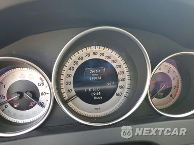 Zdjęcie 9 z 13 samochodu: 2013 MERCEDES-BENZ C 250 VIN:WDDGF4HB3DR268493 - miniatura