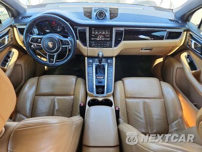 Zdjęcie 8 z 13 samochodu: 2017 PORSCHE MACAN VIN:WP1AA2A53HLB03817 - miniatura