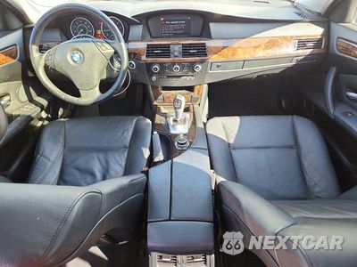 Zdjęcie 8 z 12 samochodu: 2010 BMW 528 I VIN:WBANU5C55AC128536 - miniatura