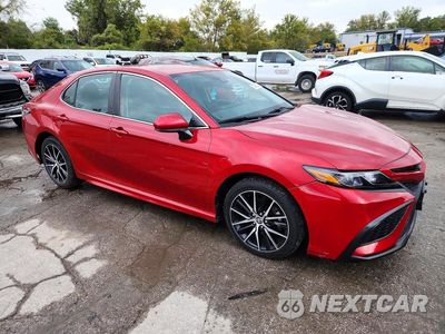 Czwarte zdjęcie samochodu z boku: 2021 TOYOTA CAMRY SE VIN:4T1G11AK1MU427666 - miniatura