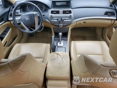 Zdjęcie 8 z 12 samochodu: 2012 HONDA ACCORD SE VIN:1HGCP2F65CA225689 - miniatura
