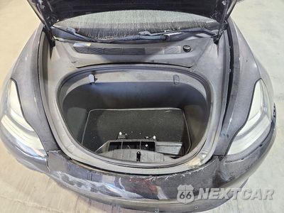 Zdjęcie 12 z 13 samochodu: 2018 TESLA MODEL 3 VIN:5YJ3E1EA2JF071211 - miniatura