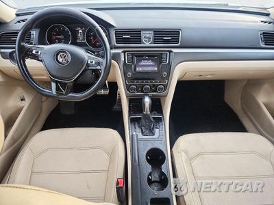 Zdjęcie 8 z 13 samochodu: 2016 VOLKSWAGEN PASSAT S VIN:1VWAT7A38GC033122 - miniatura