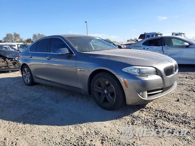 Czwarte zdjęcie samochodu z boku: 2013 BMW 528 I VIN:WBAXG5C58DDY32695 - miniatura