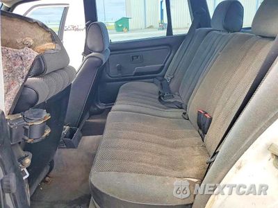 Zdjęcie 11 z 14 samochodu: 1998 BMW 320 I VIN:WBAAH620903819050 - miniatura