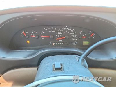 Zdjęcie 9 z 13 samochodu: 2007 FORD ECONOLINE E350 SUPER DUTY WAGON VIN:1FBNE31L17DA42587 - miniatura