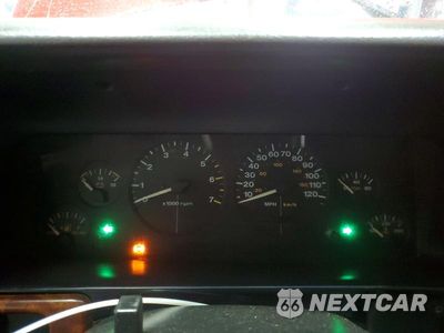 Zdjęcie 9 z 14 samochodu: 1998 JEEP GRAND CHEROKEE LAREDO VIN:1J4GZ58S3WC188859 - miniatura