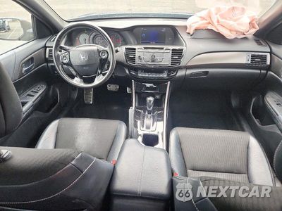 Zdjęcie 8 z 12 samochodu: 2016 HONDA ACCORD SPORT VIN:1HGCR2F57GA037201 - miniatura