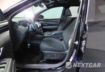 Zdjęcie 9 z 11 samochodu: 2023 HYUNDAI SANTA CRUZ NIGHT VIN:5NTJCDAF9PH062484 - miniatura