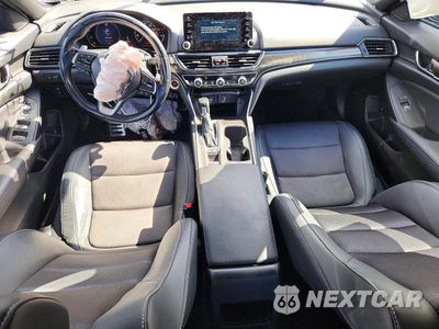 Zdjęcie 8 z 13 samochodu: 2020 HONDA ACCORD SPORT VIN:1HGCV1F34LA148061 - miniatura
