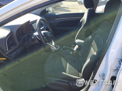 Zdjęcie 7 z 12 samochodu: 2018 HYUNDAI ELANTRA SEL VIN:5NPD84LF4JH262643 - miniatura