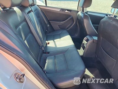 Zdjęcie 10 z 12 samochodu: 2014 VOLKSWAGEN JETTA TDI VIN:3VWLL7AJ3EM273889 - miniatura