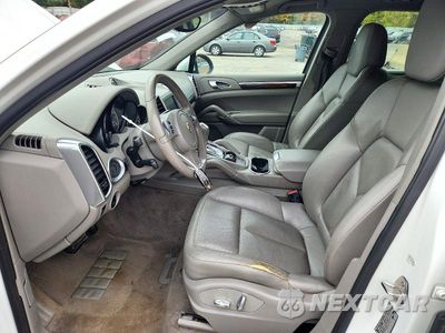 Zdjęcie 7 z 13 samochodu: 2013 PORSCHE CAYENNE VIN:WP1AA2A21DLA02789 - miniatura