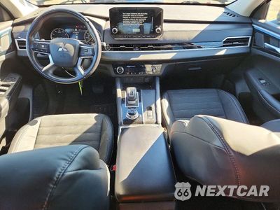 Zdjęcie 8 z 13 samochodu: 2022 MITSUBISHI OUTLANDER SE VIN:JA4J3UA87NZ084077 - miniatura