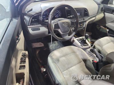 Zdjęcie 8 z 12 samochodu: 2017 HYUNDAI ELANTRA SE VIN:5NPD74LF0HH089846 - miniatura