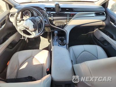 Zdjęcie 8 z 13 samochodu: 2018 TOYOTA CAMRY SE VIN:4T1B11HK8JU549016 - miniatura