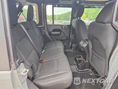 Zdjęcie 10 z 12 samochodu: 2018 JEEP WRANGLER UNLIMITED SPORT VIN:1C4HJXDG0JW288391 - miniatura