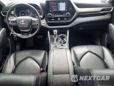 Zdjęcie 8 z 13 samochodu: 2021 TOYOTA HIGHLANDER XLE VIN:5TDHZRBH9MS140969 - miniatura