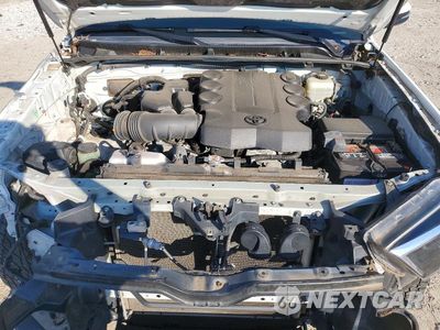 Zdjęcie 11 z 12 samochodu: 2019 TOYOTA 4RUNNER SR5 PREMIUM VIN:JTEBU5JR5K5651553 - miniatura