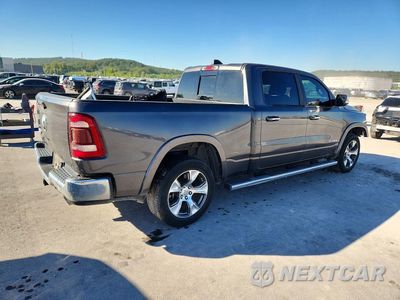 Trzecie zdjęcie samochodu z tyłu: 2020 RAM 1500 LARAMIE VIN:1C6RRERT6LN134064 - miniatura