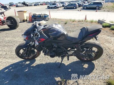 Trzecie zdjęcie samochodu z tyłu: 2023 KAWASAKI ER650 P VIN:ML5EREP12PDA83759 - miniatura