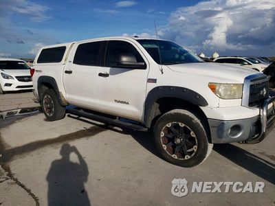 Czwarte zdjęcie samochodu z boku: 2012 TOYOTA TUNDRA CREWMAX SR5 VIN:5TFDY5F17CX234817 - miniatura
